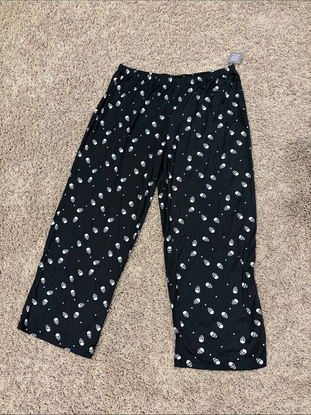 Women's Black Cropped Pajama Pants with White Skull Print